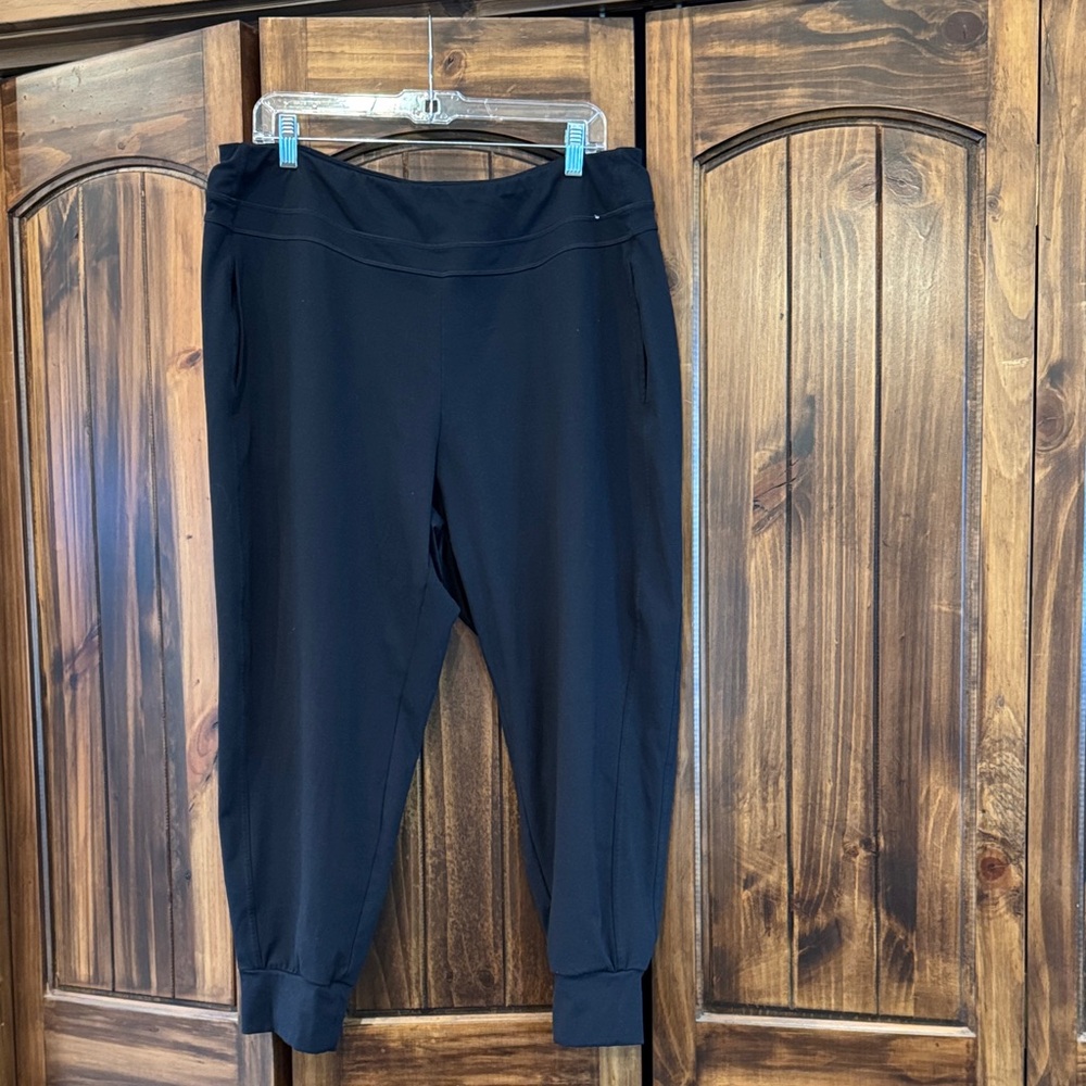 Mondetta Black Performance + Luxury Jogger XL